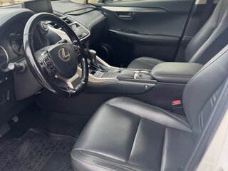 2017 Lexus NX 200 I Рестайлинг, белый, 2800000 рублей, вид 4