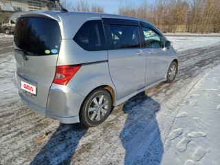 2010 Honda Freed I, серый, 1050000 рублей, вид 4