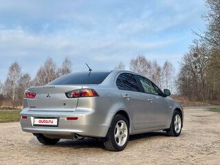 2011 Mitsubishi Lancer X Рестайлинг, серебристый, 805000 рублей, вид 4