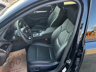 2022 Cadillac CT5 I, чёрный, 3900000 рублей, вид 5