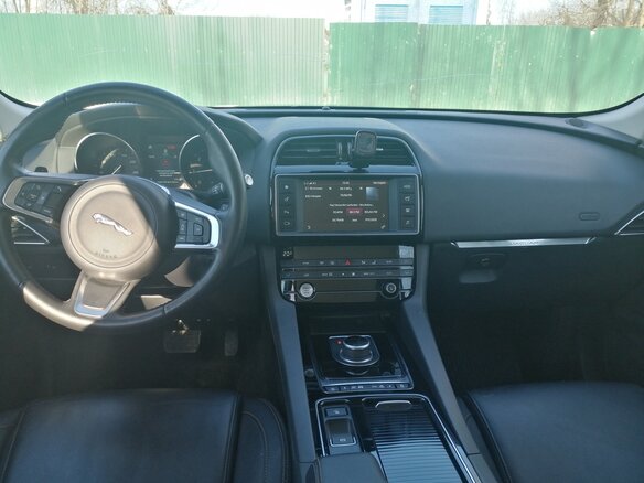 2018 Jaguar F-Pace I, чёрный - вид 9
