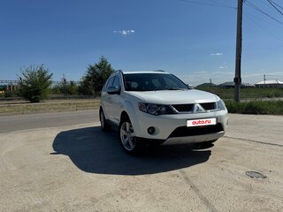 2008 Mitsubishi Outlander II, белый, 1200000 рублей, вид 1