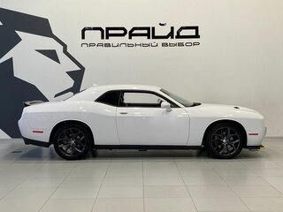 2019 Dodge Challenger III Рестайлинг 2, белый, 3944900 рублей, вид 4