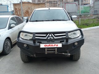 2014 Mitsubishi L200 IV Рестайлинг, белый, 2100000 рублей, вид 2