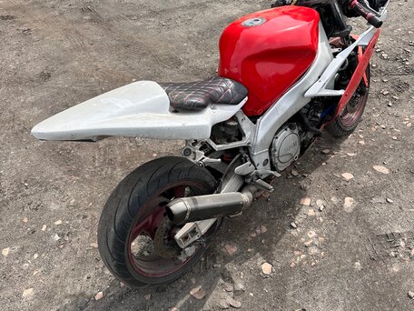 1998 Yamaha YZF1000R Thunderace, красный, 200000 рублей, вид 2