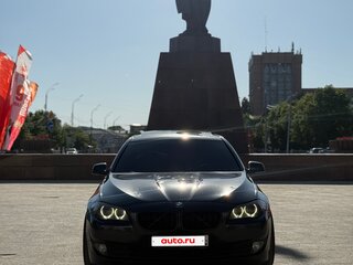 2011 BMW 5 серии 528i VI (F10/F11/F07), чёрный, 1800000 рублей, вид 2