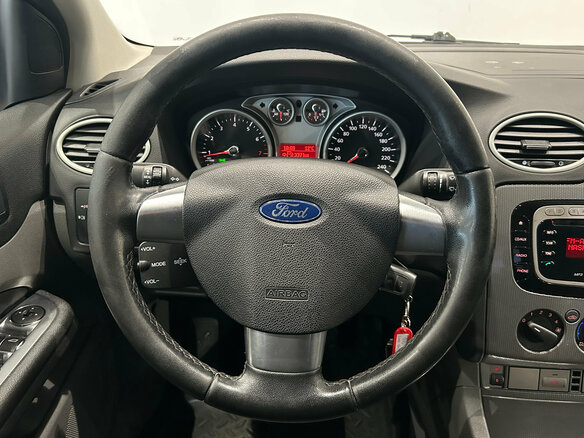 2011 Ford Focus II Рестайлинг, серый - вид 17