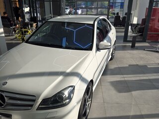 2012 Mercedes-Benz C-Класс 180 BlueEFFICIENCY III (W204) Рестайлинг, белый, 1700000 рублей, вид 4
