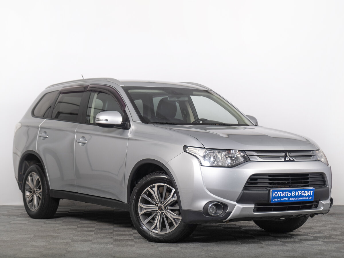 Открыть фотографии: Mitsubishi Outlander III