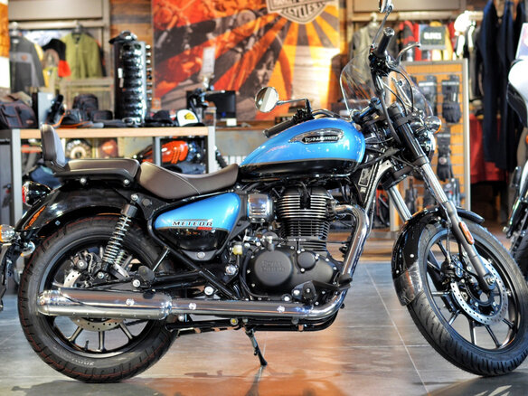 2025 Royal Enfield Meteor, голубой, 519000 рублей - вид 5