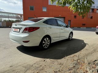 2011 Hyundai Solaris I, белый, 999000 рублей, вид 3