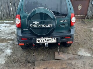 2010 Chevrolet Niva I Рестайлинг, зелёный, 450000 рублей, вид 5