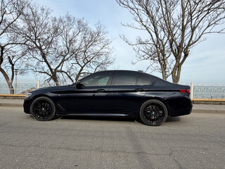 2017 BMW 5 серии 520d VII (G30/G31/G38), чёрный, 3500000 рублей, вид 4