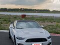 2021 Ford Mustang VI Рестайлинг, белый, 3650000 рублей - вид 1