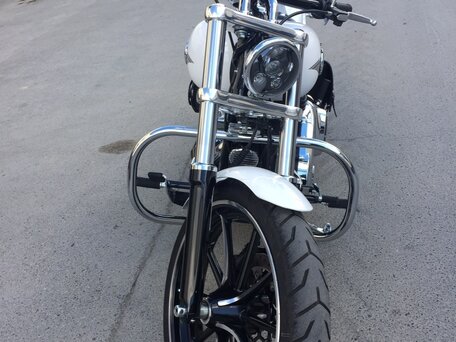 2015 Harley-Davidson Breakout, белый, 1800000 рублей, вид 2