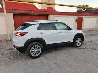 2021 Chevrolet TrailBlazer III, белый, 2250000 рублей, вид 3