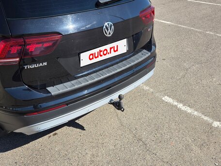 2019 Volkswagen Tiguan II, чёрный, 2800000 рублей, вид 4