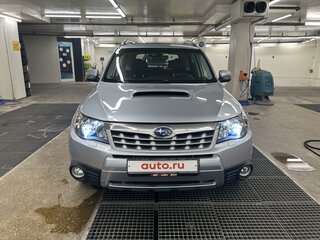 2011 Subaru Forester III Рестайлинг, серебристый, 2500000 рублей, вид 2