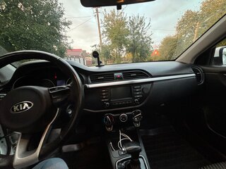 2019 Kia Rio X-Line IV, белый, 1360000 рублей, вид 5