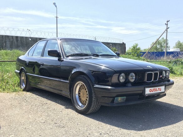 1989 BMW 5 серии 535i III (E34), чёрный - вид 4