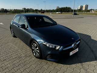 2019 Mercedes-Benz A-Класс 180 d IV (W177), синий, 2420000 рублей, вид 2