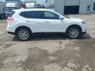 2017 Nissan X-Trail III, белый, 1730000 рублей, вид 4
