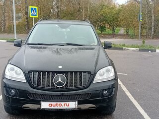 2008 Mercedes-Benz M-Класс 320 II (W164), чёрный, 1750000 рублей, вид 2