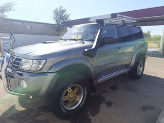 2004 Nissan Patrol V (Y61), серебристый, 3500000 рублей, вид 1