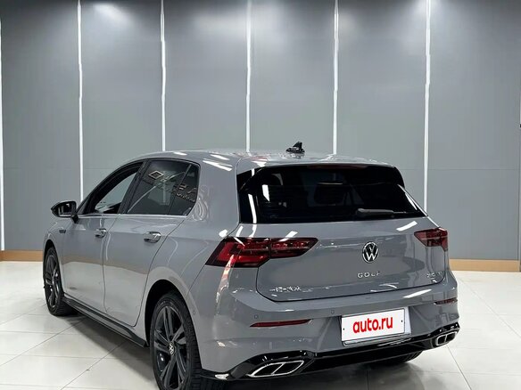 2022 Volkswagen Golf VIII, серый - вид 3