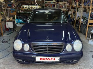 1999 Mercedes-Benz E-Класс 200 II (W210, S210) Рестайлинг, синий, 500000 рублей, вид 4
