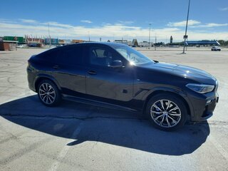 2021 BMW X6 30d III (G06), чёрный, 8850000 рублей, вид 2