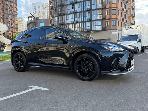 2022 Lexus NX 350 II, чёрный, 5470000 рублей - вид 10