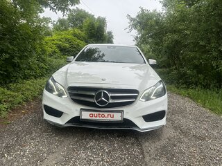 2014 Mercedes-Benz E-Класс 200 IV (W212, S212, C207) Рестайлинг, белый, 2350000 рублей, вид 3