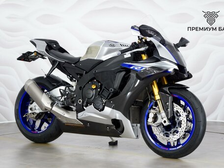 2017 Yamaha YZF-R1M, чёрный, 1749000 рублей, вид 5