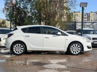 2013 Opel Astra J Рестайлинг, белый, 609000 рублей, вид 4