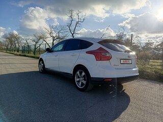 2013 Ford Focus III, белый, 680000 рублей, вид 4