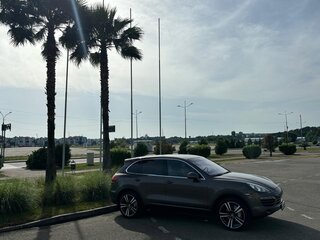 2010 Porsche Cayenne S II (958), коричневый, 2370000 рублей, вид 5