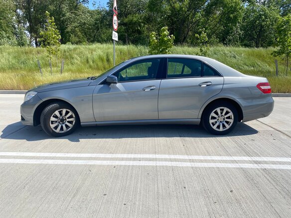 2009 Mercedes-Benz E-Класс 220 5G-Tronic IV (W212, S212, C207), серый, 1289000 рублей - вид 5