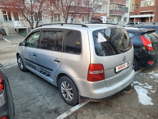 2004 Volkswagen Touran I, серебристый, 520000 рублей, вид 3