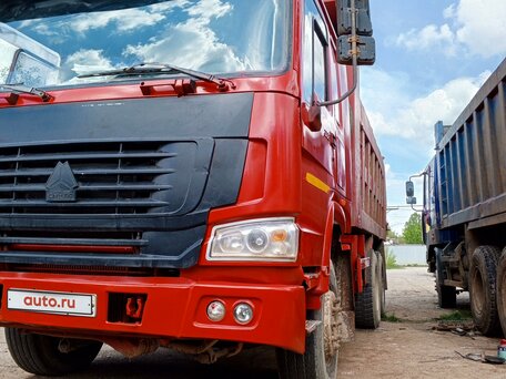 2011 Sinotruk Howo HW76, красный, 1100000 рублей, вид 4
