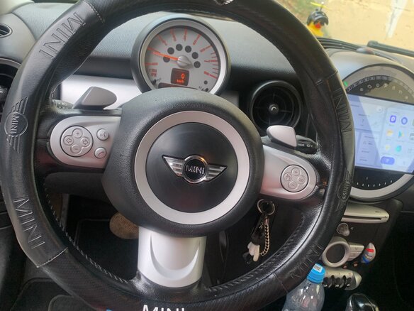 2009 Mini Hatch One II (R56), красный, 690000 рублей - вид 24