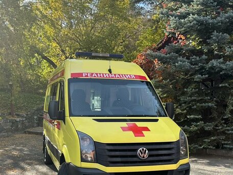 2013 Volkswagen Crafter, жёлтый, 3500000 рублей, вид 1