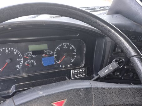 2015 КамАЗ 65801, синий, 3000000 рублей, вид 3