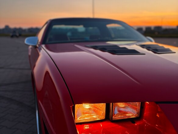 1986 Chevrolet Camaro III Рестайлинг, красный, 2700000 рублей - вид 6