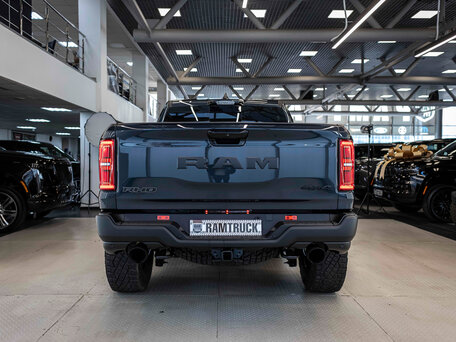 2026 Ram 1500 RHO V Рестайлинг, синий, 11707982 рублей, вид 5