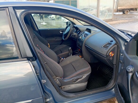 2007 Renault Megane II Рестайлинг, серый, 400000 рублей - вид 5