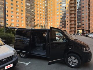 2014 Volkswagen Multivan T5 Рестайлинг, чёрный, 2750000 рублей, вид 2