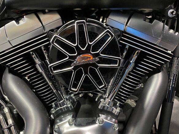 2012 Harley-Davidson Fat Boy, чёрный, 1790000 рублей - вид 2