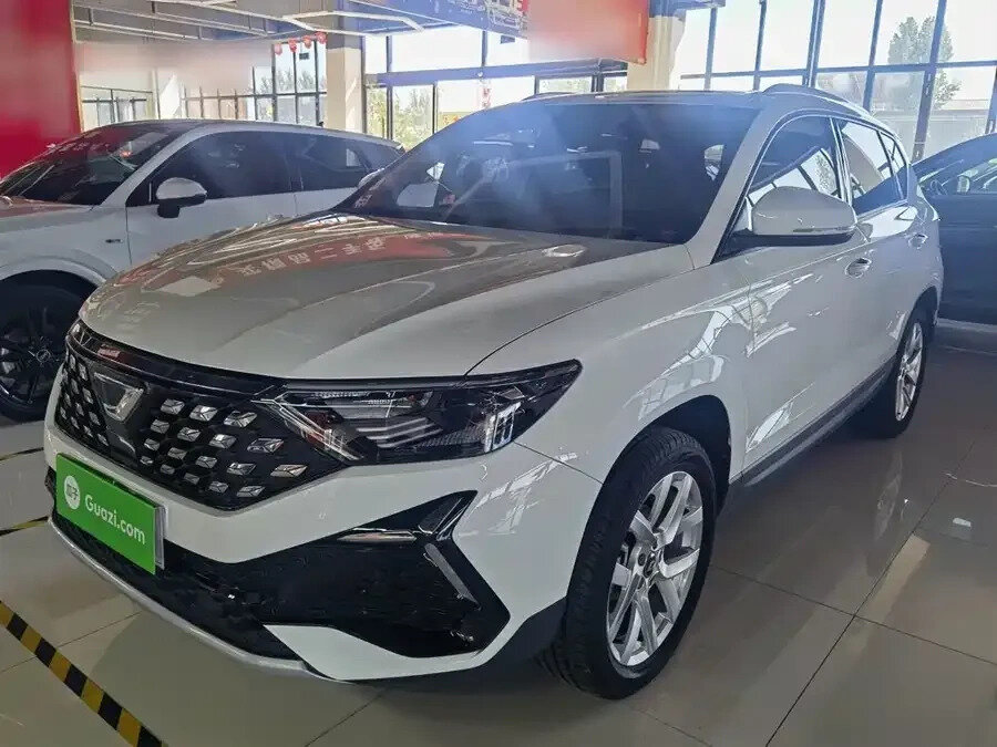 Открыть фотографии: Jetta VS5 I Рестайлинг