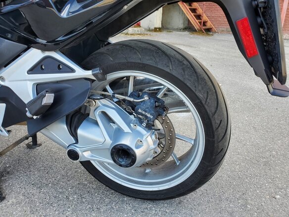 2015 BMW R 1200 RT, чёрный, 1200000 рублей - вид 7